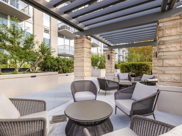 360 Nueces ST 1612, Austin TX 78701