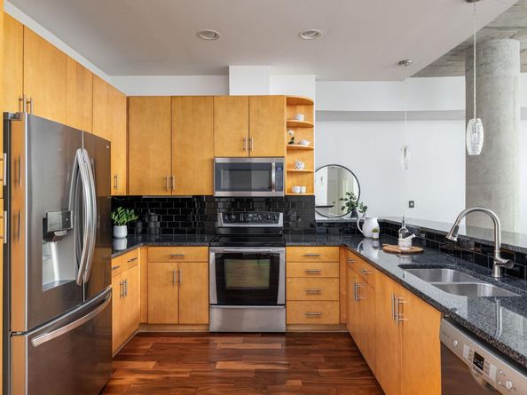 360 Nueces ST 1612, Austin TX 78701