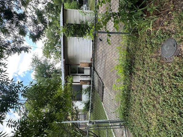 1127 Mark ST D, Austin TX 78721