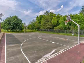 407 E 45th ST 108, Austin TX 78751