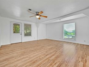 1200 Walnut Ave, Austin TX 78702