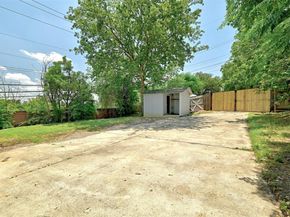 1200 Walnut Ave, Austin TX 78702