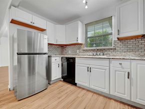1200 Walnut Ave, Austin TX 78702