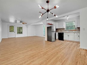 1200 Walnut Ave, Austin TX 78702