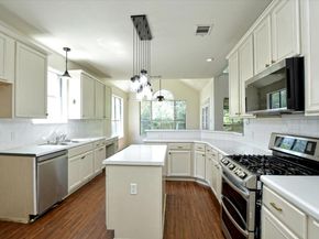 301 Gulfstream DR, Georgetown TX 78626