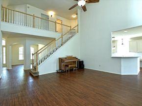 301 Gulfstream DR, Georgetown TX 78626