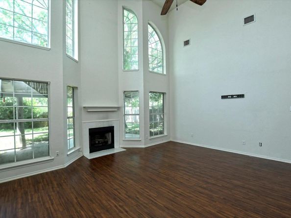 301 Gulfstream DR, Georgetown TX 78626