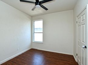 301 Gulfstream DR, Georgetown TX 78626