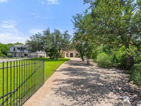 22126 Briarcliff DR, Spicewood TX 78669