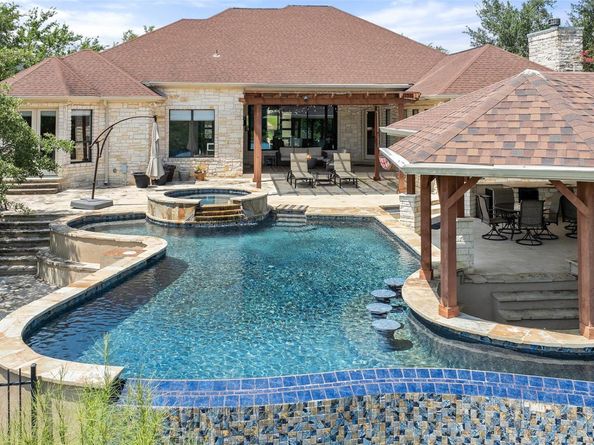 22126 Briarcliff DR, Spicewood TX 78669