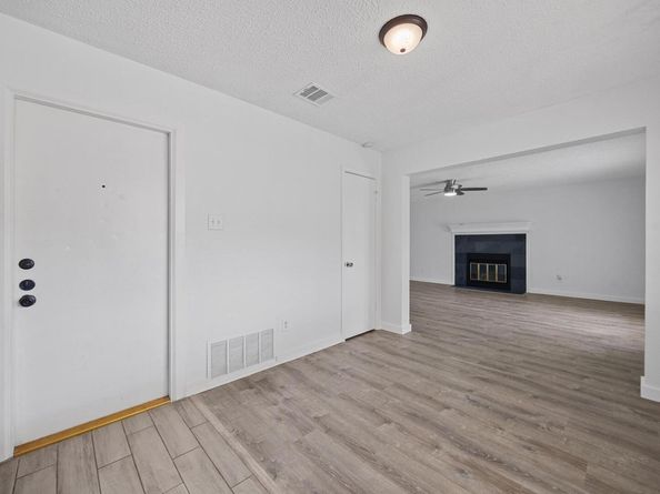 11615 Prairie Hen LN, Austin TX 78758