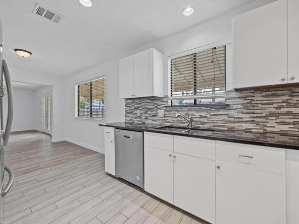 11615 Prairie Hen LN, Austin TX 78758