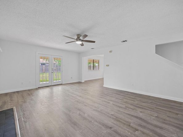 11615 Prairie Hen LN, Austin TX 78758