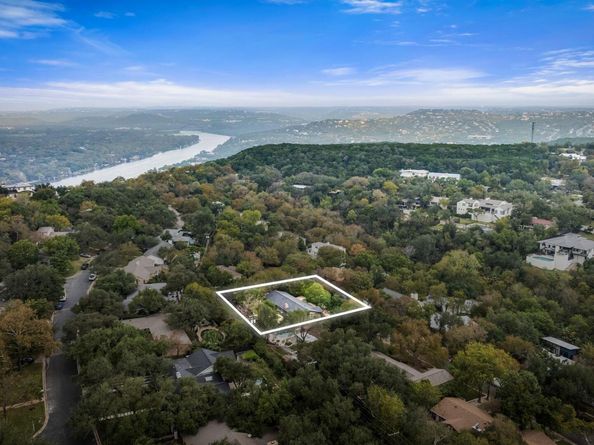 3415 Shinoak DR, Austin TX 78731