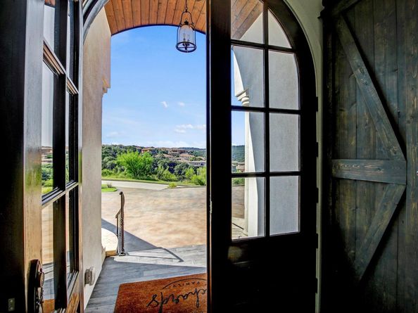 102 Canyon Turn TRL, Austin TX 78734