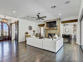 102 Canyon Turn TRL, Austin TX 78734