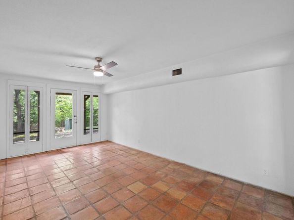 713 Patterson Ave, Austin TX 78703
