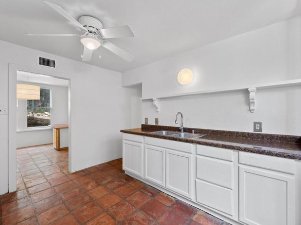 713 Patterson Ave, Austin TX 78703