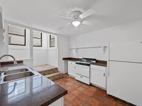 713 Patterson Ave, Austin TX 78703