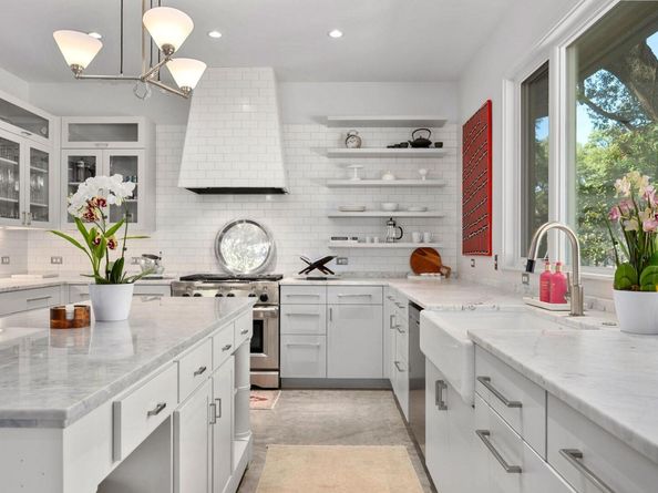 3705 Bridle PATH, Austin TX 78703