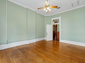 109 E 10th ST, Austin TX 78701