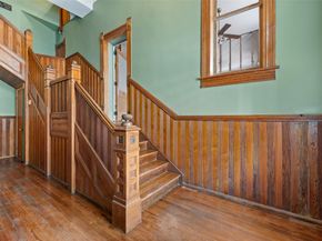109 E 10th ST, Austin TX 78701