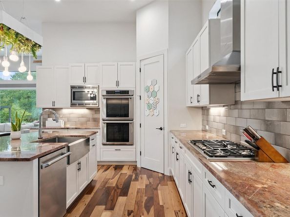 1102 W Monroe ST, Austin TX 78704