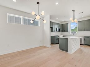 4127 E 12th ST 6, Austin TX 78721