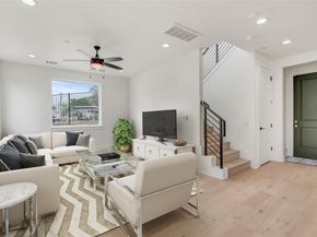 4127 E 12th ST 6, Austin TX 78721