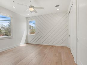 4127 E 12th ST 6, Austin TX 78721