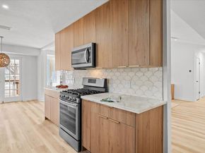 9223 Independence LOOP, Austin TX 78748