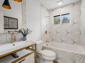 9223 Independence LOOP, Austin TX 78748