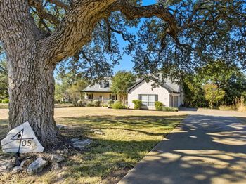 405 Allen CIR