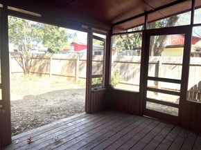 6900 Lovely LN, Austin TX 78744
