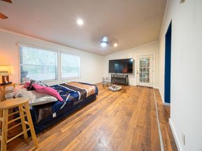 2909 Goodwin Ave, Austin TX 78702