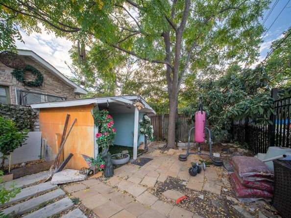 2909 Goodwin Ave, Austin TX 78702
