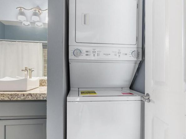 2450 Wickersham LN 101, Austin TX 78741