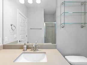 1925 Teagle DR 234C, Austin TX 78741