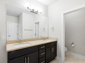 1925 Teagle DR 234C, Austin TX 78741