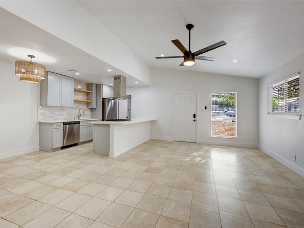 11411 Ptarmigan Dr, Austin TX 78758