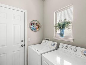 7716 Waldon DR E, Austin TX 78750