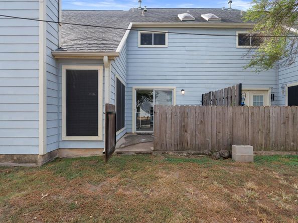 8330 Fathom CIR 102, Austin TX 78750