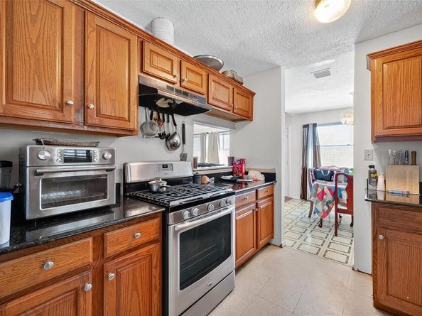 14003 Valley Grove DR, Houston TX 77066