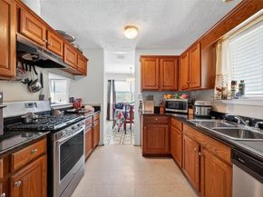 14003 Valley Grove DR, Houston TX 77066