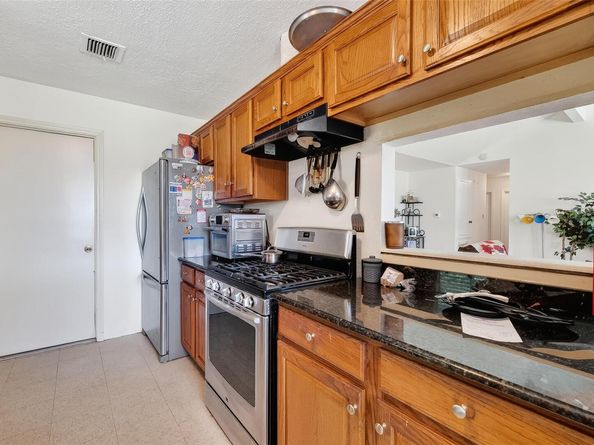 14003 Valley Grove DR, Houston TX 77066