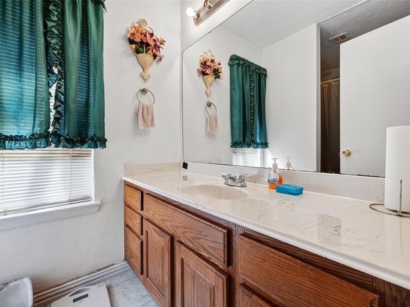 14003 Valley Grove DR, Houston TX 77066