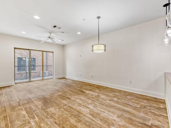 908 Nueces ST 14, Austin TX 78701