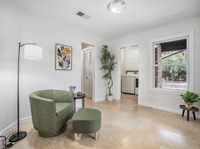 8801 Tallwood DR Unit B, Austin TX 78759