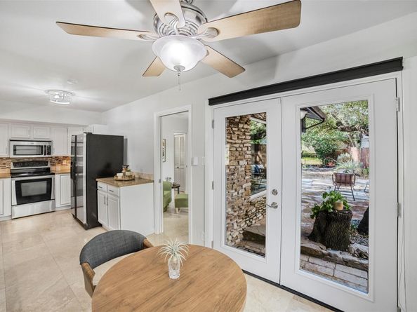 8801 Tallwood DR Unit B, Austin TX 78759