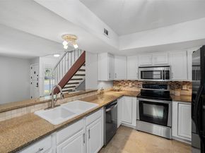 8801 Tallwood DR Unit B, Austin TX 78759